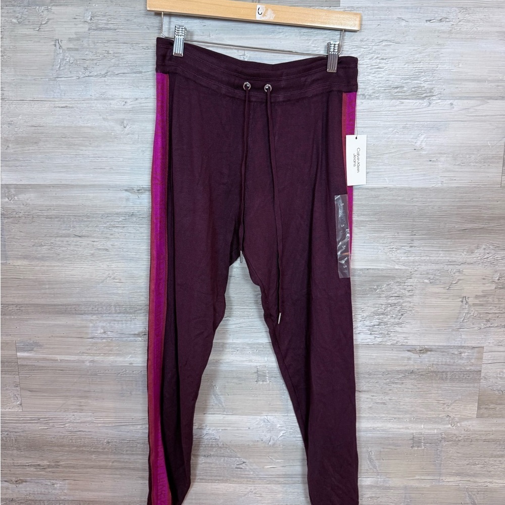 NWT Calvin Klein Jeans Ribbed Knit Logo Tape Joggers Wine Burgundy S